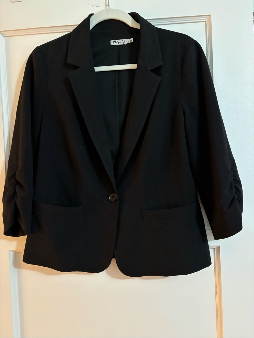 Eliza J Black Single-Button Ruched-Sleeve Blazer